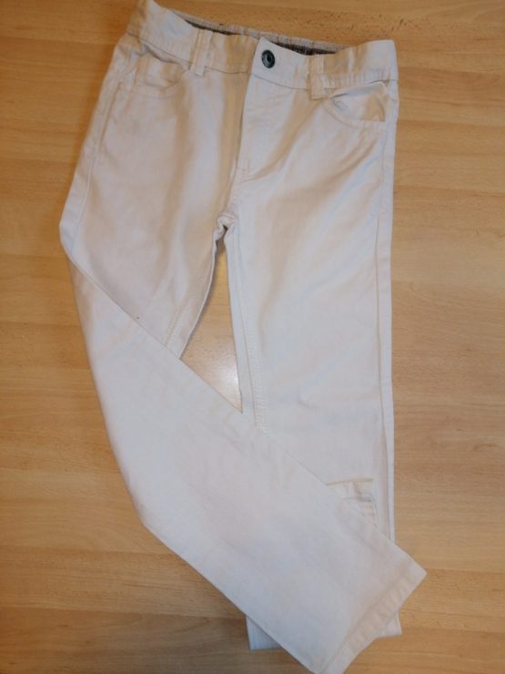 Jean Tao taille 7 ans (122 cm)