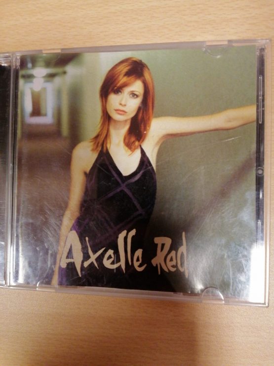Axelle Red A tâtons