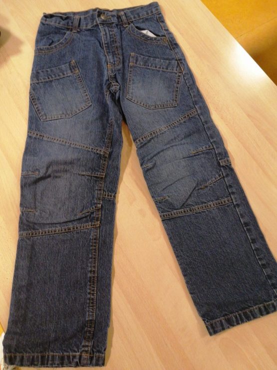 Jean de la marque texbasic Taille 9 ans