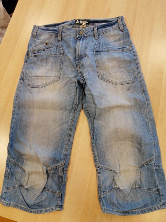 pantacourt  bleu bragg taille 13,14 ans