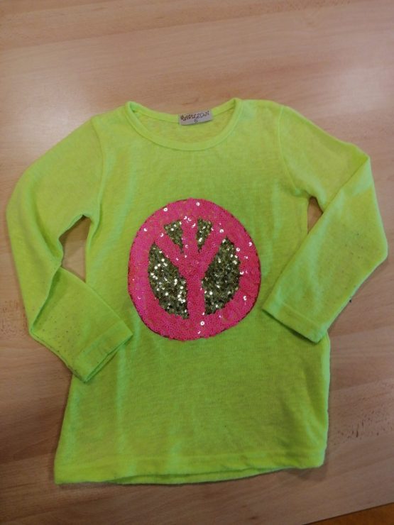 pull papillon jaune