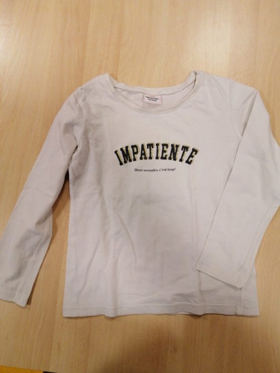 Pull de la marque TAO, taille 5 ans .