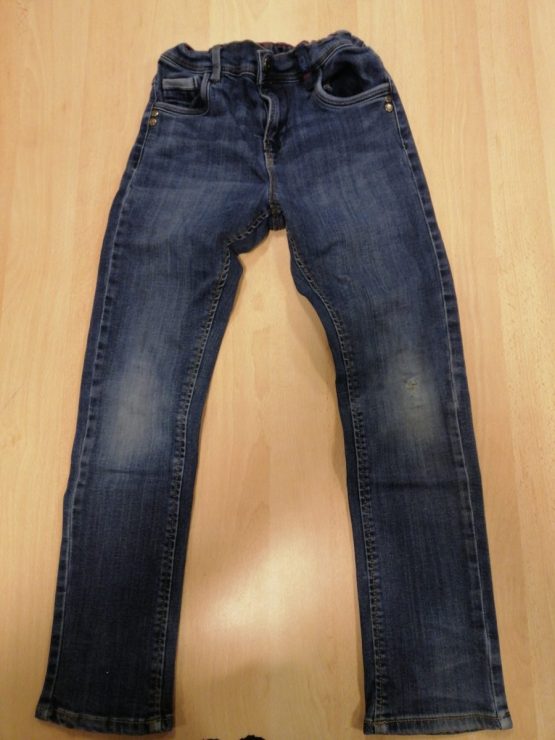 Jean de la marque OKAIDI, taille 7 ans/122 cm